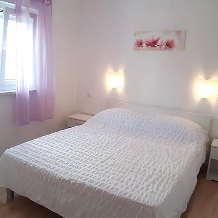 Διαμέρισμα Helle In Mit Terrasse By Interhome