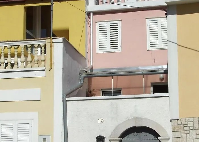 Helle In Mit Terrasse By Interhome * Selce